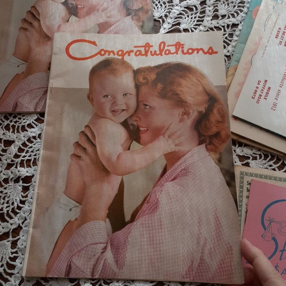 Lot of 1950s baby ephemera and Little Boy Blue warming bowl. - Picture 15 of 16